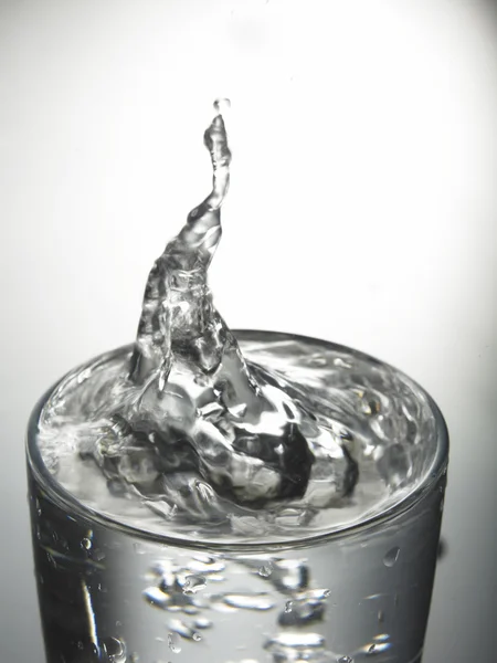 Νερό σε γυαλί — Φωτογραφία Αρχείου