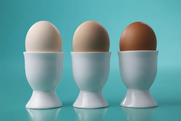 Drie gekookte eieren — Stockfoto