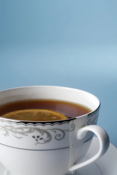 Filiżanka herbaty z cytryną — Zdjęcie stockowe