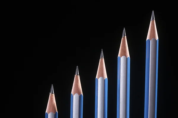Kalem formu grafik koyu arka plan üzerine bir — Stok fotoğraf