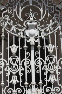 Iron gate clipart