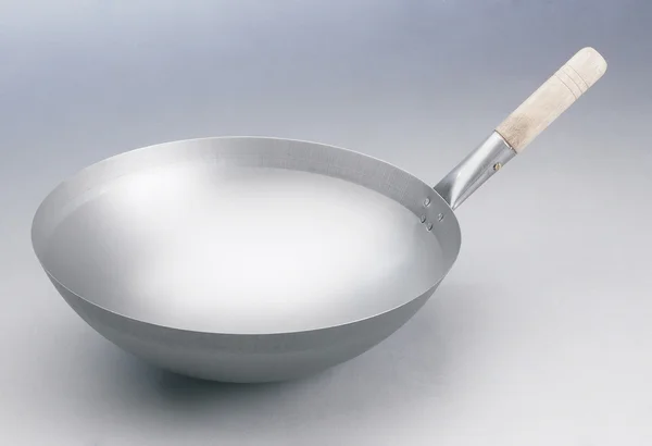 Ronde zilveren wok — Stockfoto