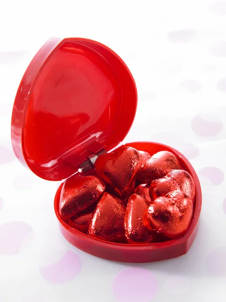 Kształt serca czekoladowe w kontenerze — Zdjęcie stockowe