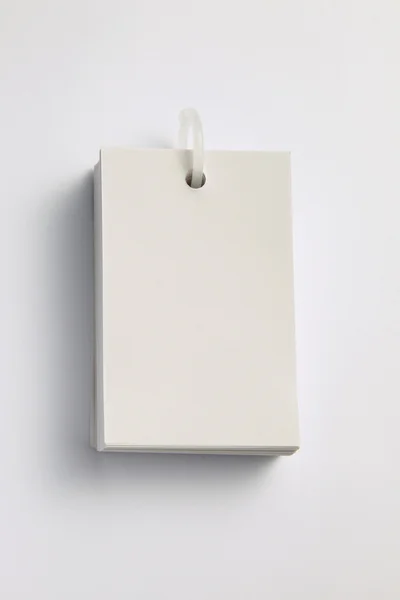 Prázdná poznámka kniha pro kopii na jednoduché pozadí — Stock fotografie