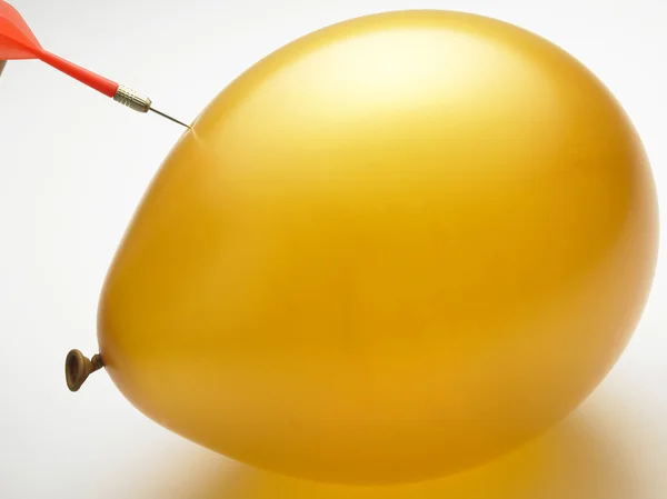 Nadel auf dem Luftballon — Stockfoto