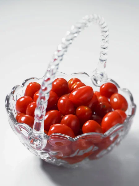 Una cesta de tomate — Foto de Stock