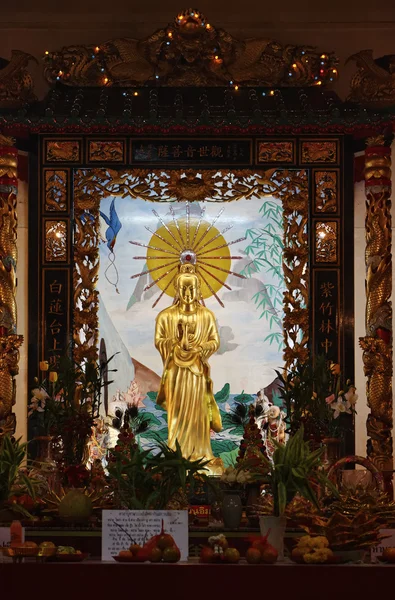 Thajsko, bangkok, chinatown, buddhistický chrám, Zlatá socha Buddhy — Stock fotografie