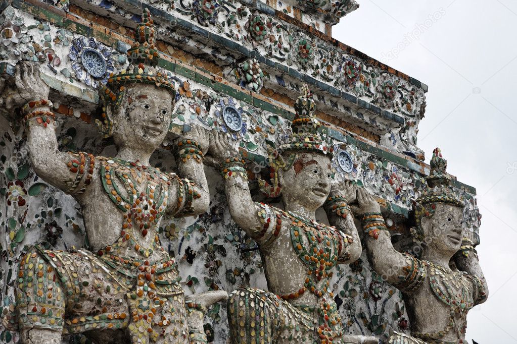 Thailand, Bangkok, Yai District, Arun Temple (Wat Arun Ratchawararam), roof ornaments