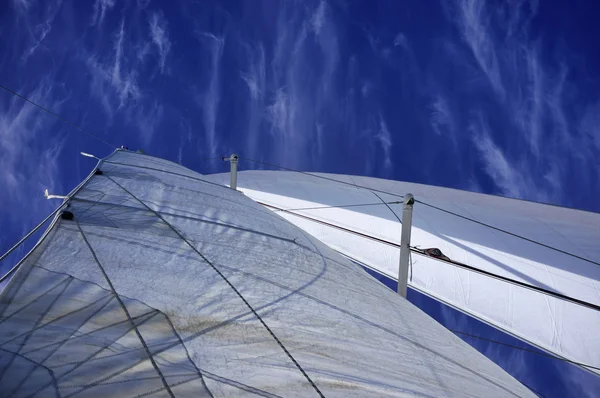 Italy, Sicily, Mediterranean sea, cruising on a sailing boat, sails — Stock Photo, Image
