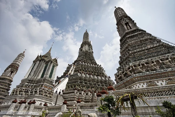 Tailândia, Bangkok, Yai District, Templo de Arun (Wat Arun Ratchawararam ) — Fotografia de Stock