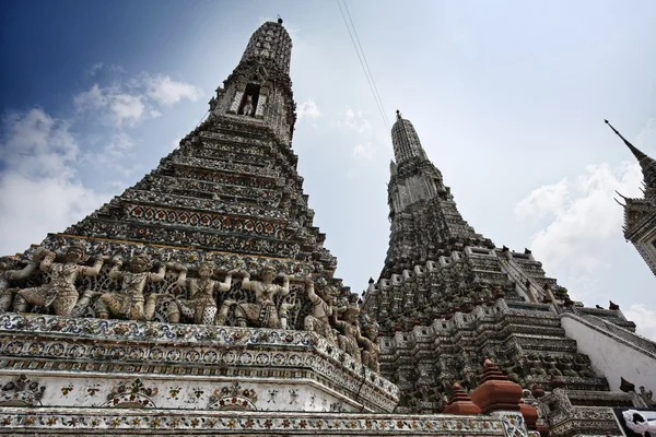 Таиланд, Бангкок, район Яй, храм Арун (Ват Арун Ратчаварарам) ) — стоковое фото