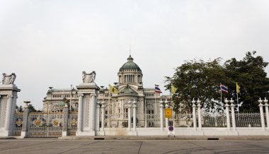 Tayland, bangkok, parlamento binasının görünümü