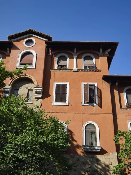 Італії, Рим, Гарбателла, старі будівлі фасад — стокове фото