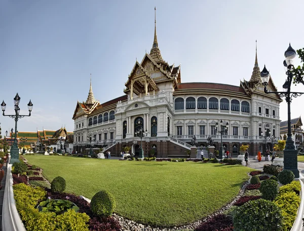 Thaiföld, Bangkok, császári palota, a császári város, panorámás kilátás nyílik a palotára és a kertben — Stock Fotó