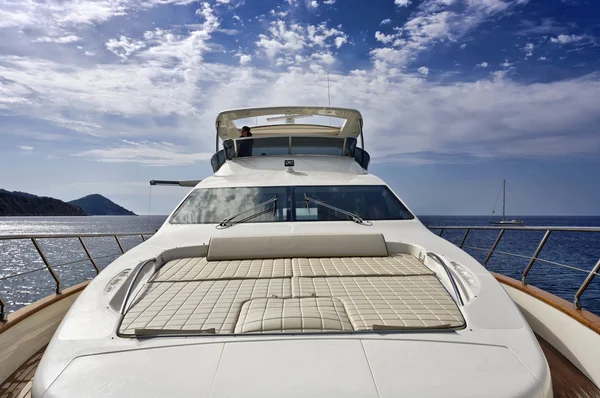 Italy, Tuscany, Elba Island, luxury yacht Azimut 75 — Stock Photo, Image