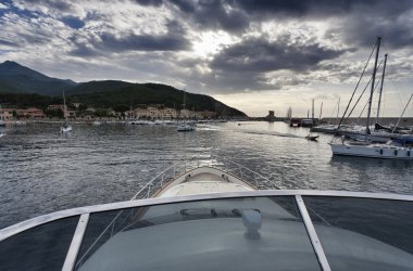 İtalya, Toskana, elba Adası, marciana marina kasabanın port girme