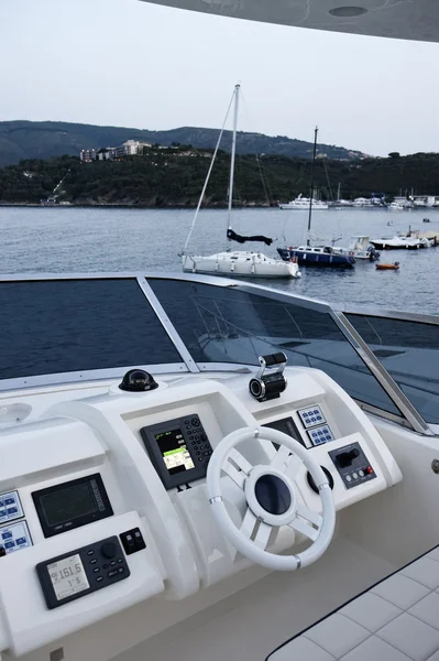 Włochy, Toskania, wyspa elba, luksusowy jacht azimut 75 flybridge — Zdjęcie stockowe