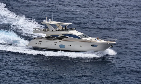 Olaszország, Földközi-tenger, luxus yacht — Stock Fotó
