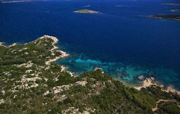 Ιταλία, η Σαρδηνία, εναέρια θέα τη σμαραγδένια ακτή — Φωτογραφία Αρχείου