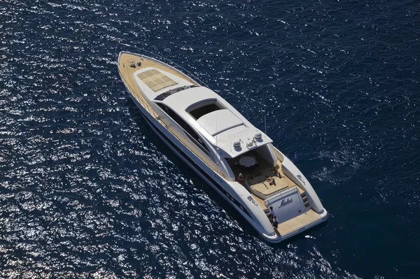 Włochy, Morze Tyrreńskie, tecnomar aksamitu 35 otwarty luksusowy jacht — Zdjęcie stockowe