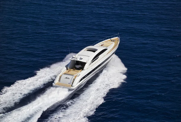 Italy, Sardinia, Tyrrhenian Sea, luxury yacht, aerial view — Stock Photo, Image