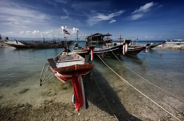 Thailand, koh phangan (phangan island), lokale vissersboten — Stockfoto