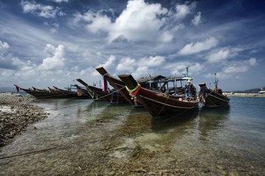 Tayland, koh phangan, yerel ahşap balıkçı tekneleri