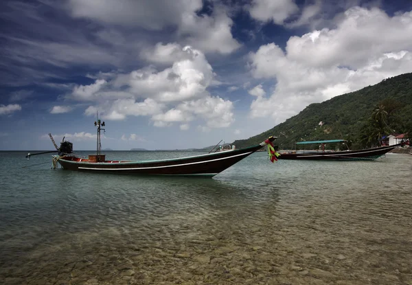 Tailandia, Koh Phangan, barcos pesqueros locales de madera —  Fotos de Stock