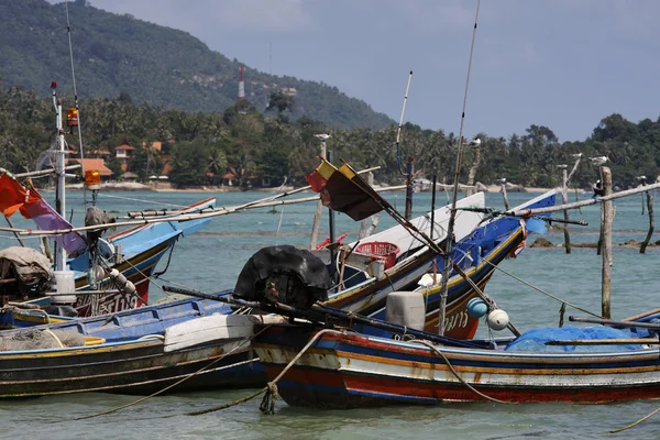 Thailand, koh samui (samui island), syn på lokala fiskebåtar en — Stockfoto