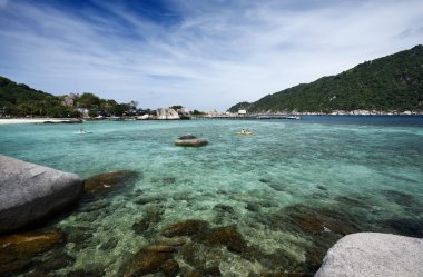 Tayland, koh nangyuan (nangyuan ada), ada ve turistler bir görünümünü kayaklar üzerinde