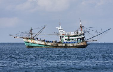 Tayland, mu koh angthong ulusal deniz parkı, yerel balıkçı teknesi