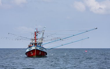 Tayland, mu koh angthong ulusal deniz parkı, yerel balıkçı teknesi