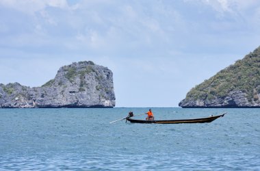 Tayland, mu koh angthong ulusal deniz parkı, yerel balıkçı teknesi