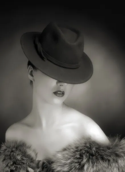 Portret zmysłowość stylowe kobiety w kapeluszu — Zdjęcie stockowe