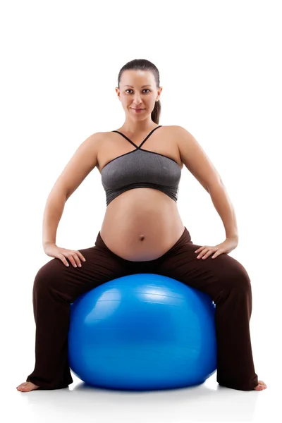 Έγκυος γυναίκα που κάνει ασκήσεις — Φωτογραφία Αρχείου