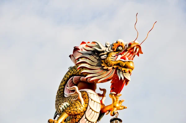 ゴールデンドラゴン神社 — ストック写真