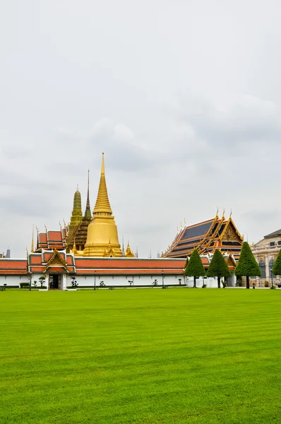 Wspaniały Pałac wat phra kaew w Bangkoku, Tajlandia — Zdjęcie stockowe