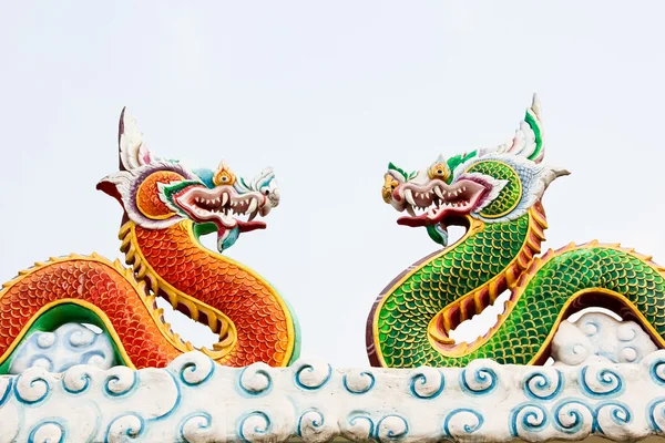 Inredning i kinesisk stil med stuckaturer, watsamarn, chachaengsao, tha — Stockfoto