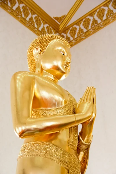 Statuen der buddhistischen Religion.watsamarn, chachaengsao, thailand — Stockfoto