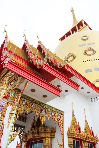 Templet byggnaden ligger vid chachoengsao, thailand — Stockfoto