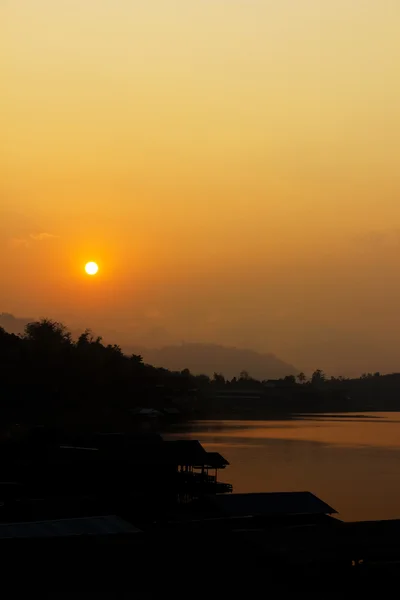 Luce dorata al tramonto — Foto Stock