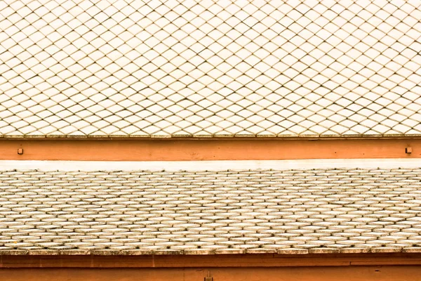 Eski kahverengi ahşap çatı — Stok fotoğraf