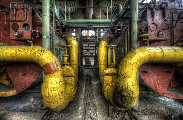 Yellow pipes — Stock Photo, Image