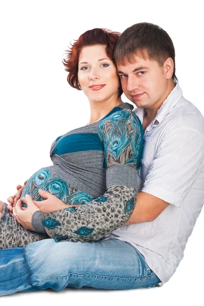 Retrato de una joven embarazada feliz con su marido —  Fotos de Stock