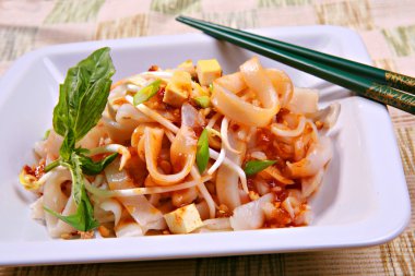 Tofu Pad Thai Vegetarian Dish clipart