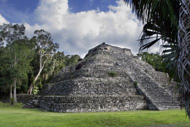 Mayan ruin pyramid clipart