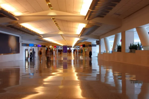 Aeropuerto Pasillo Interior — Foto de Stock