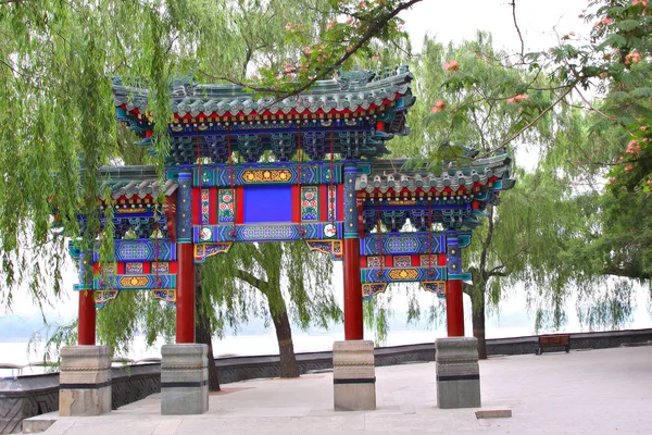 Güzel Çinli kemer — Stok fotoğraf