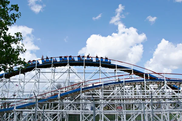 Parque Temático Roller Coaster — Fotografia de Stock