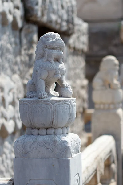 Pilar ornamental de mármol. Beijing China . Fotos de stock libres de derechos